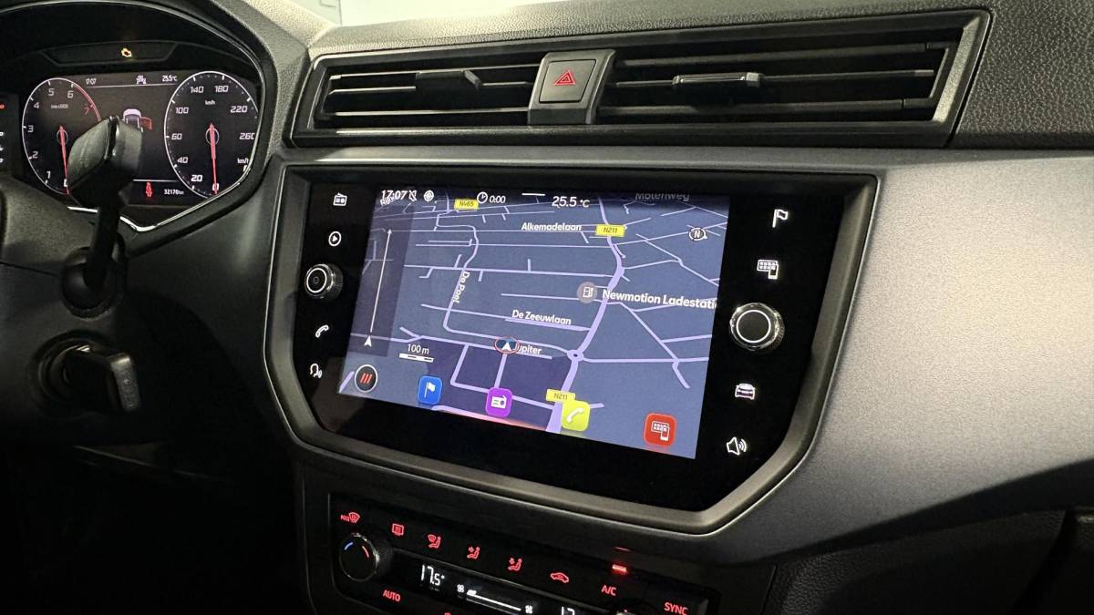SEAT Arona SEAT Arona 1.0 TSI Style Business Intense | niet in gerookt | complete historie