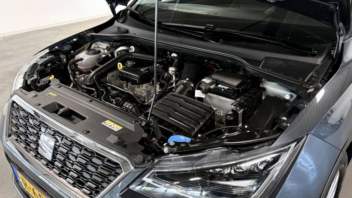 SEAT Arona SEAT Arona 1.0 TSI Style Business Intense | niet in gerookt | complete historie