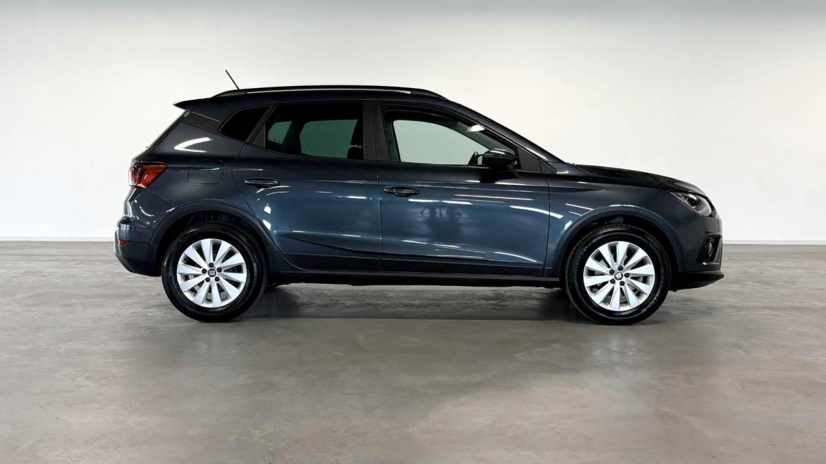 SEAT Arona SEAT Arona 1.0 TSI Style Business Intense | niet in gerookt | complete historie