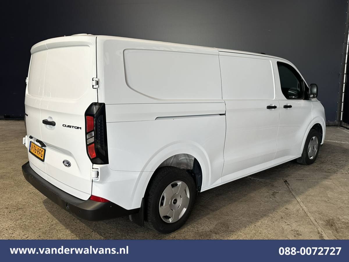 Ford Transit Custom Ford Transit Custom 2.0 TDCI 136pk L2H1 Euro6 Airco | Camera | Apple Carplay | LED | Cruisecontrol | Leder Android Auto, Verwarmde voorruit, Parkeersensoren, Bijrijdersbank