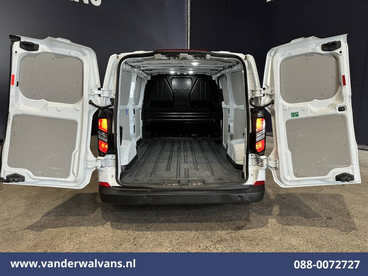 Ford Transit Custom Ford Transit Custom 2.0 TDCI 136pk L2H1 Euro6 Airco | Camera | Apple Carplay | LED | Cruisecontrol | Leder Android Auto, Verwarmde voorruit, Parkeersensoren, Bijrijdersbank