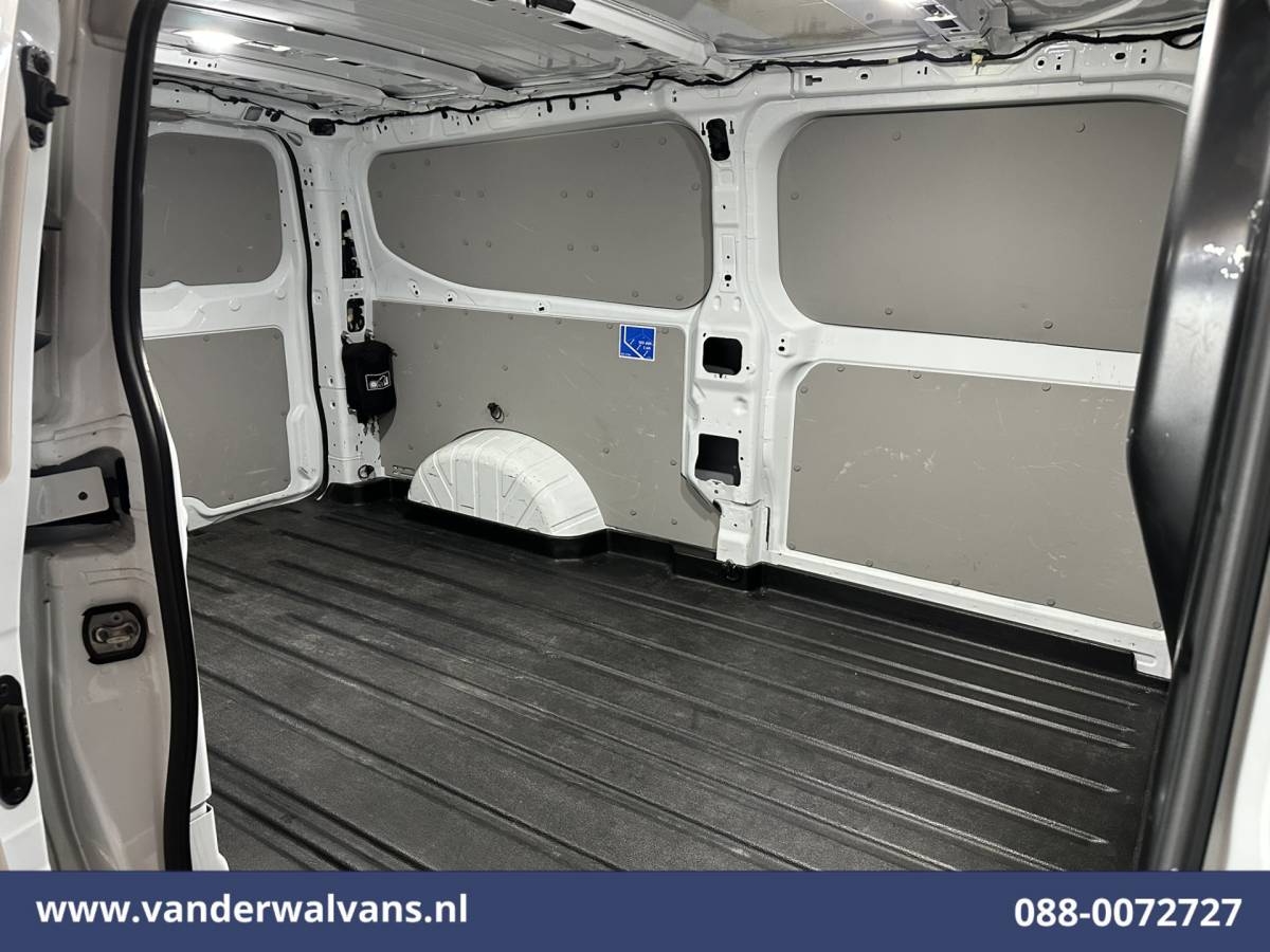 Ford Transit Custom Ford Transit Custom 2.0 TDCI 136pk L2H1 Euro6 Airco | Camera | Apple Carplay | LED | Cruisecontrol | Leder Android Auto, Verwarmde voorruit, Parkeersensoren, Bijrijdersbank