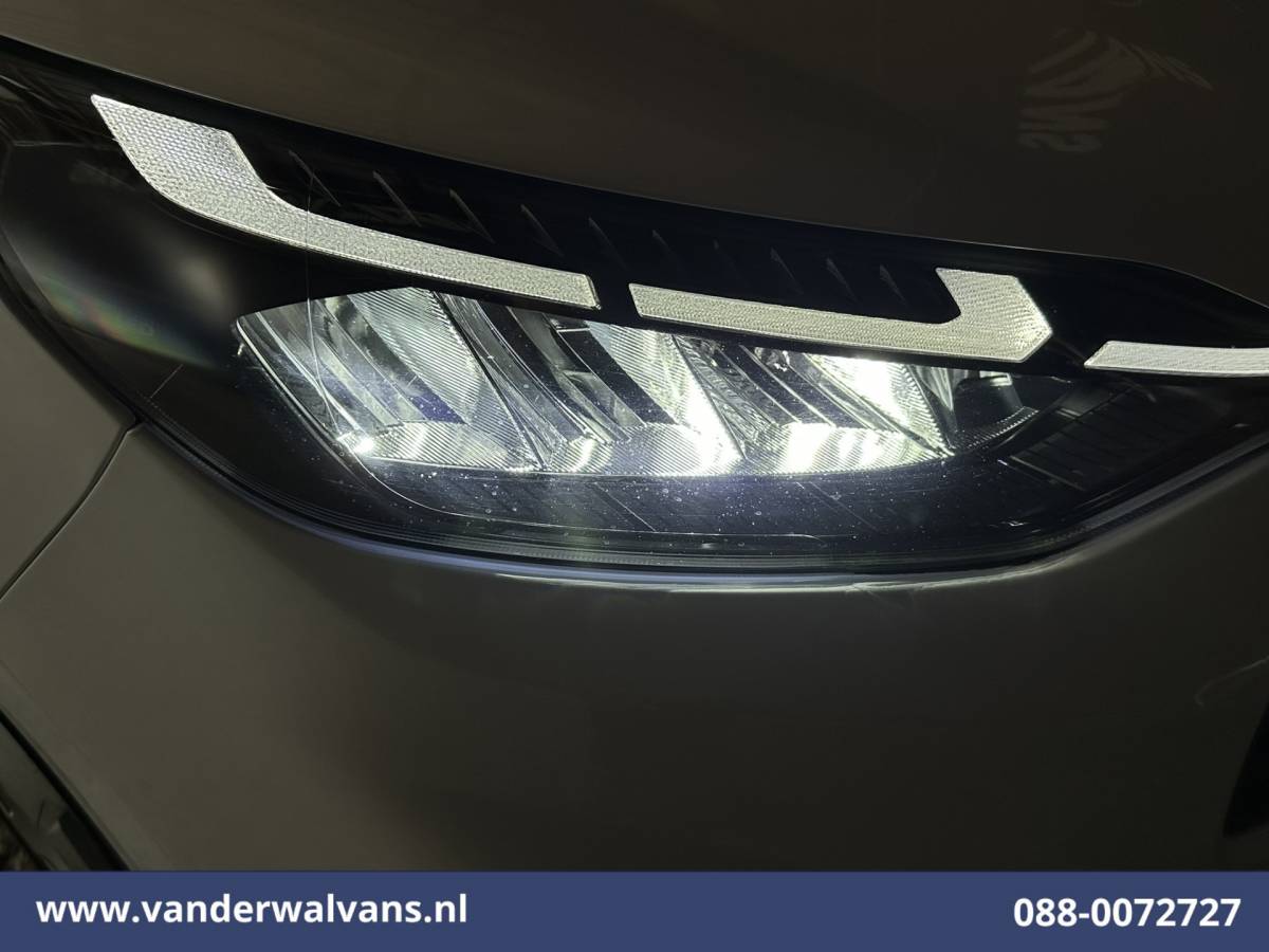 Ford Transit Custom Ford Transit Custom 2.0 TDCI 136pk L2H1 Euro6 Airco | Camera | Apple Carplay | LED | Cruisecontrol | Leder Android Auto, Verwarmde voorruit, Parkeersensoren, Bijrijdersbank