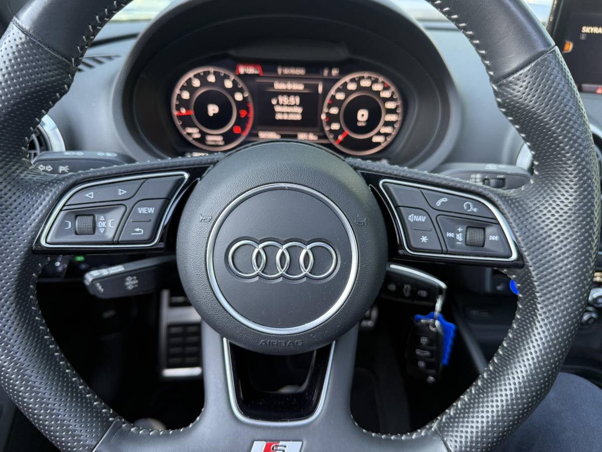 Audi A3 Audi A3 Limousine 35 TFSI CoD Advance Sport S-LINE BINNEN + BUITEN| PANO| STOELVERWARMING| LED| 2E EIGENAAR| ORIGINEEL NEDERLANDS NAP| DIGITAAL DASH| CARPLAY|