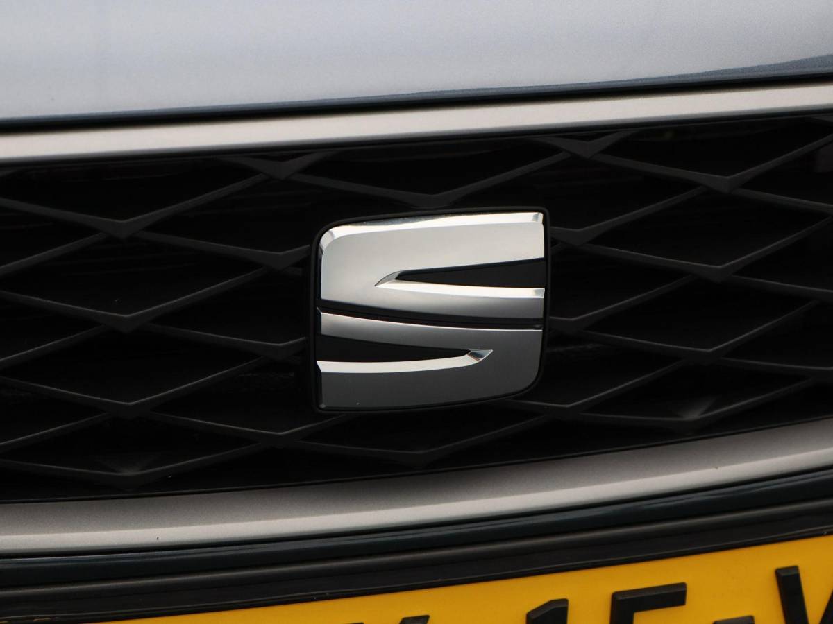 SEAT Leon SEAT Leon Sportstourer 1.5 TSi 204 Pk e-Hybrid FR Business | Stoel/Stuurverwarming | Camera | Trekhaak | Navigatie | 17 Inch | 34.512 Km !!