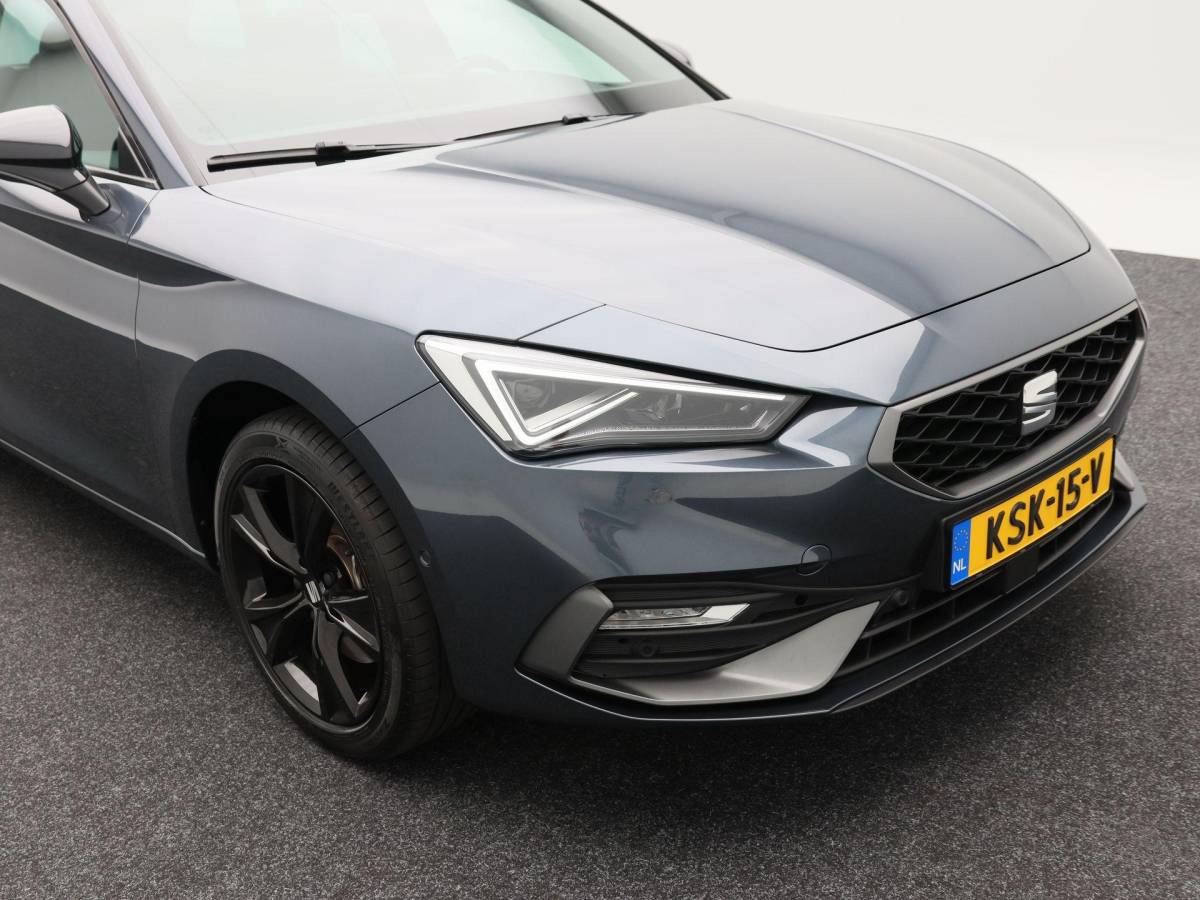 SEAT Leon SEAT Leon Sportstourer 1.5 TSi 204 Pk e-Hybrid FR Business | Stoel/Stuurverwarming | Camera | Trekhaak | Navigatie | 17 Inch | 34.512 Km !!