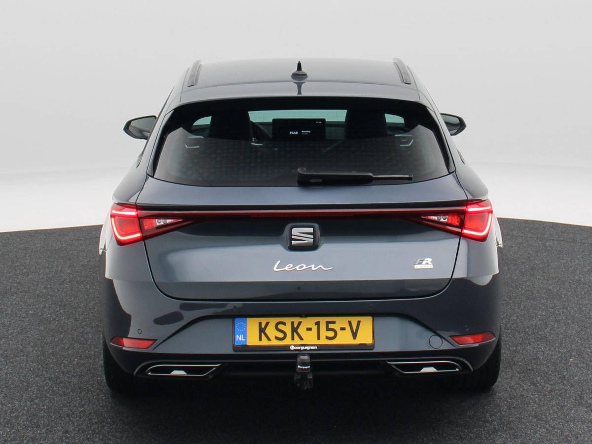 SEAT Leon SEAT Leon Sportstourer 1.5 TSi 204 Pk e-Hybrid FR Business | Stoel/Stuurverwarming | Camera | Trekhaak | Navigatie | 17 Inch | 34.512 Km !!