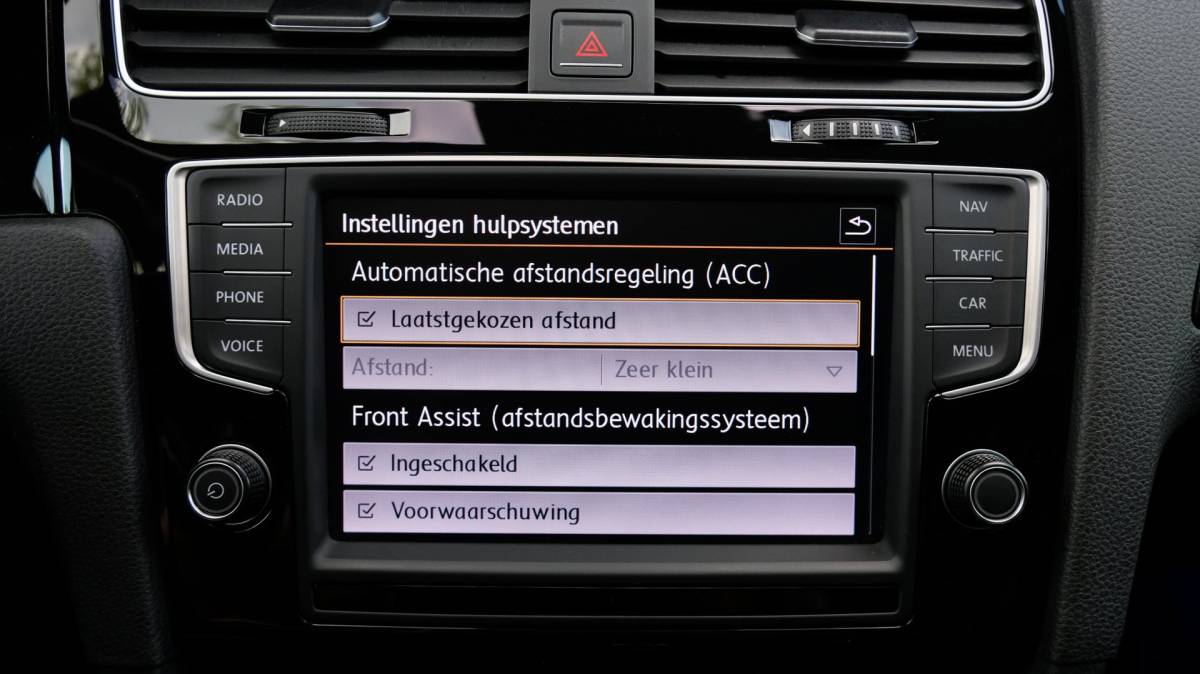 Volkswagen Golf Volkswagen Golf 2.0 TSI R | Orig NL | TTE525 | Pano | Vol!