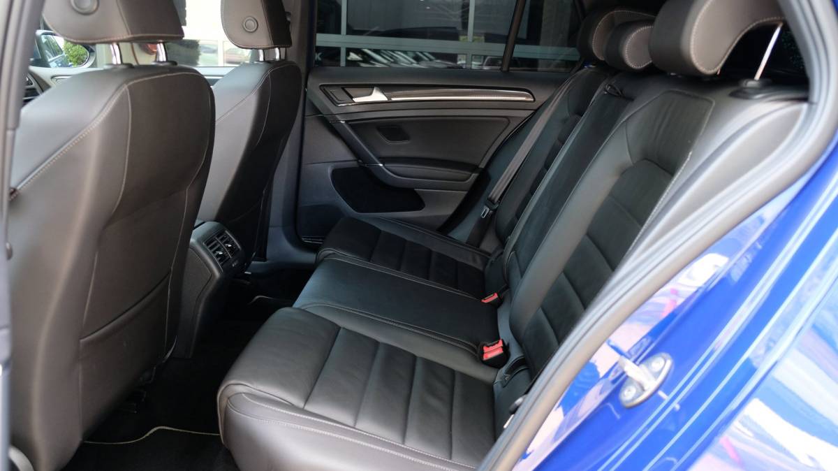 Volkswagen Golf Volkswagen Golf 2.0 TSI R | Orig NL | TTE525 | Pano | Vol!