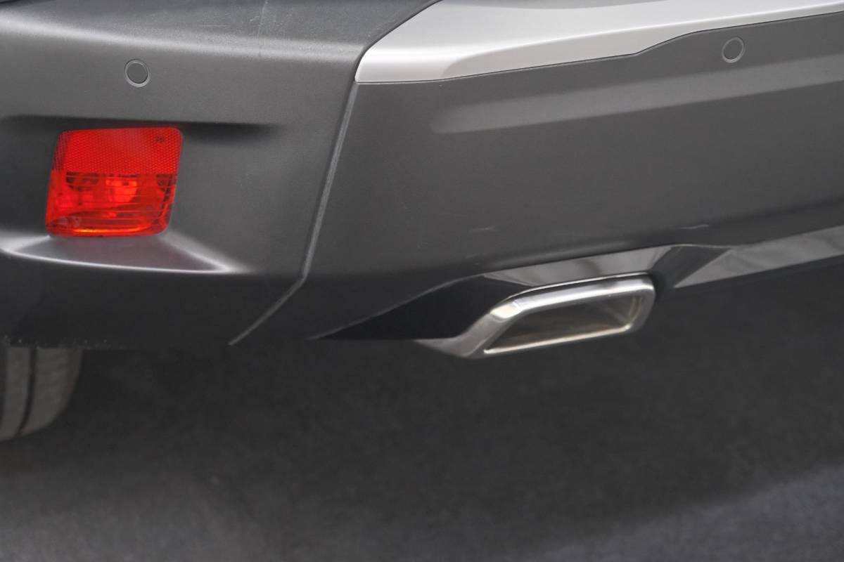 Peugeot 2008 Peugeot 2008 1.2 Hybrid 145 Allure | Apple Carplay | Climate Control | Parkeersensoren Voor + Achter