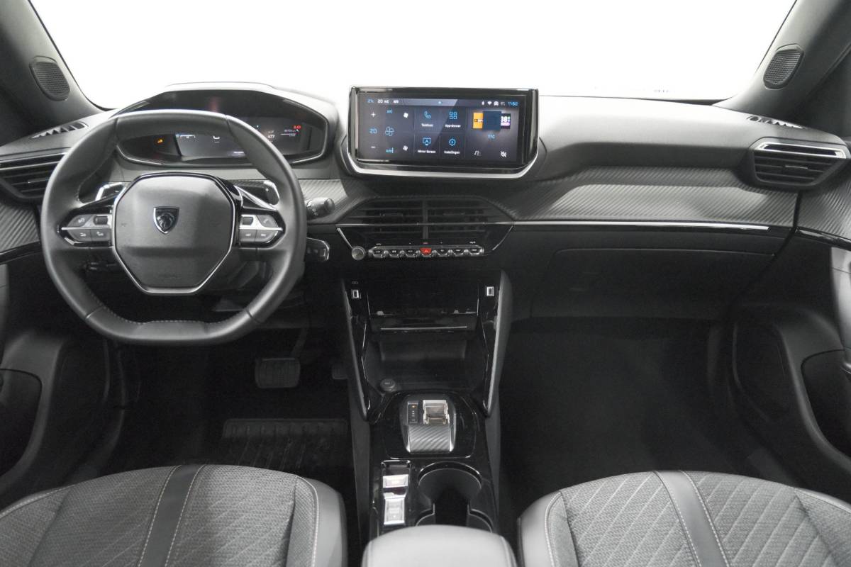 Peugeot 2008 Peugeot 2008 1.2 Hybrid 145 Allure | Apple Carplay | Climate Control | Parkeersensoren Voor + Achter