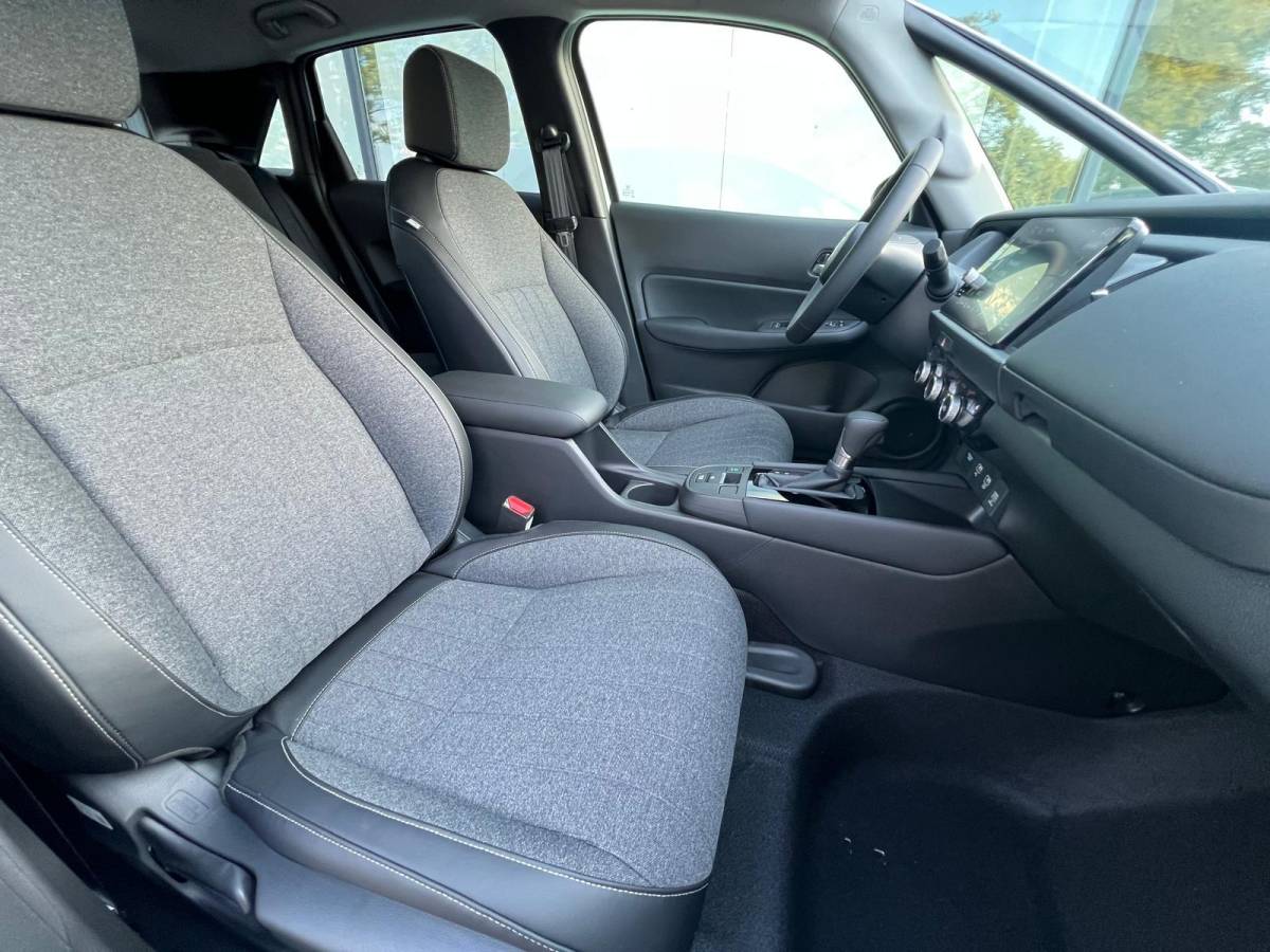 Honda Jazz Honda Jazz 1.5 e:HEV Advance NIEUWE AUTO | VOORRAAD VOORDEEL €1.450,- | AUTOMAAT | ACC | STOEL + STUURVERWARMING | APPLE EN ANDROID AUTO | A. CAMERA | NAVIGATIE |