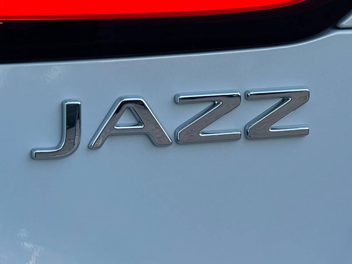 Honda Jazz Honda Jazz 1.5 e:HEV Advance NIEUWE AUTO | VOORRAAD VOORDEEL €1.450,- | AUTOMAAT | ACC | STOEL + STUURVERWARMING | APPLE EN ANDROID AUTO | A. CAMERA | NAVIGATIE |