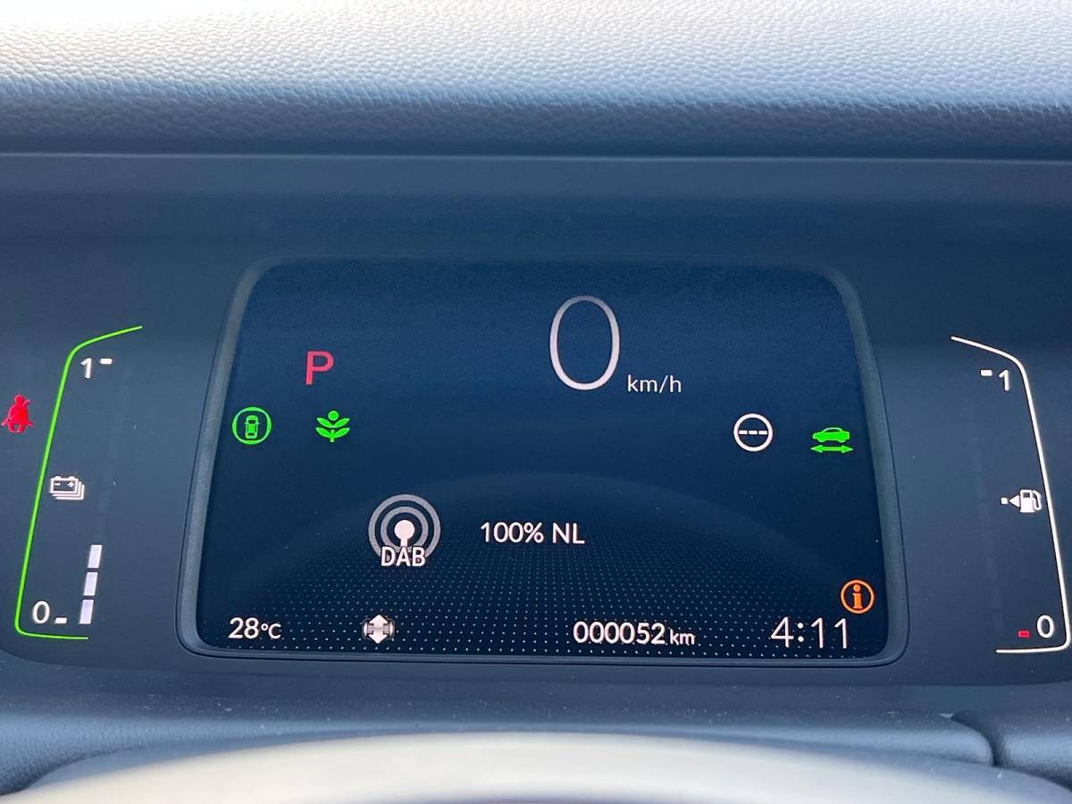 Honda Jazz Honda Jazz 1.5 e:HEV Advance NIEUWE AUTO | VOORRAAD VOORDEEL €1.450,- | AUTOMAAT | ACC | STOEL + STUURVERWARMING | APPLE EN ANDROID AUTO | A. CAMERA | NAVIGATIE |