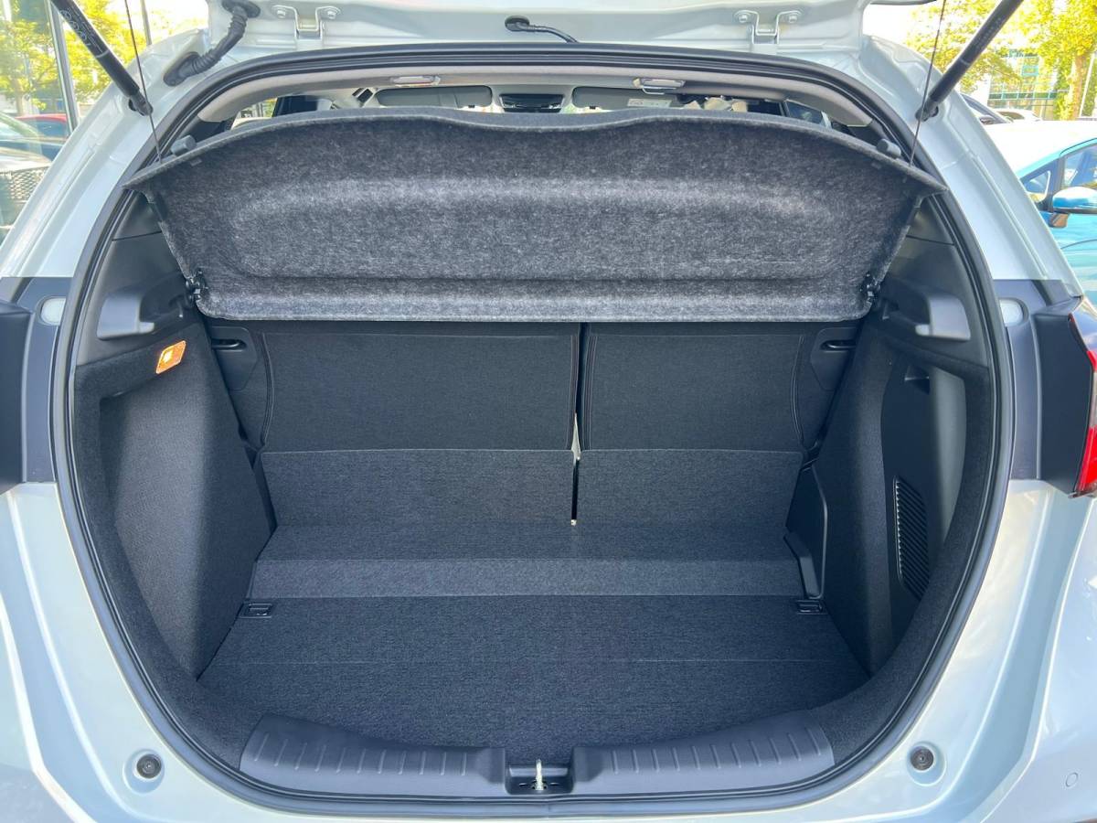 Honda Jazz Honda Jazz 1.5 e:HEV Advance NIEUWE AUTO | VOORRAAD VOORDEEL €1.450,- | AUTOMAAT | ACC | STOEL + STUURVERWARMING | APPLE EN ANDROID AUTO | A. CAMERA | NAVIGATIE |