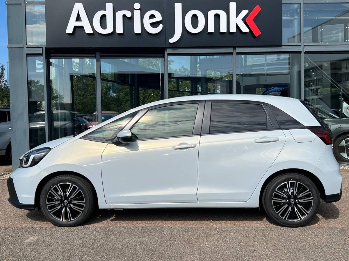 Honda Jazz Honda Jazz 1.5 e:HEV Advance NIEUWE AUTO | VOORRAAD VOORDEEL €1.450,- | AUTOMAAT | ACC | STOEL + STUURVERWARMING | APPLE EN ANDROID AUTO | A. CAMERA | NAVIGATIE |