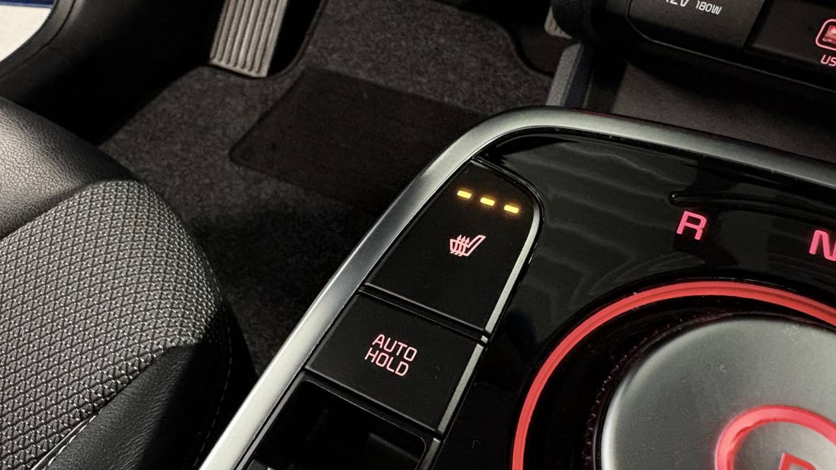 Kia e-Niro Kia e-Niro DynamicPlusLine 39 kWh Schuif/kanteldak | KIA onderhouden