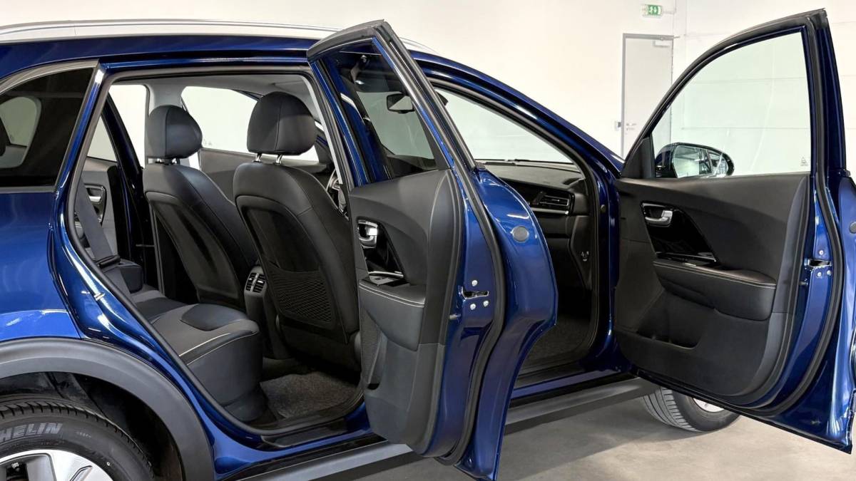 Kia e-Niro Kia e-Niro DynamicPlusLine 39 kWh Schuif/kanteldak | KIA onderhouden