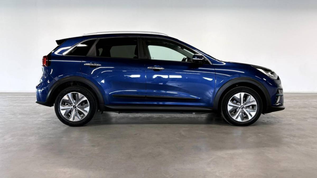Kia e-Niro Kia e-Niro DynamicPlusLine 39 kWh Schuif/kanteldak | KIA onderhouden
