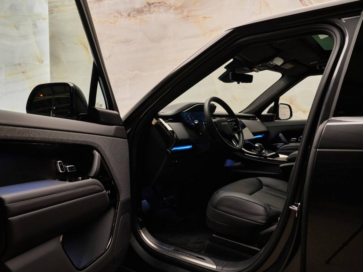 Land Rover Range Rover Sport Land Rover Range Rover Sport P550e Autobiography , NL-auto, pano, Meridian, luchtv., 4W-best., tr.haak, memory, 360° camera, 24″