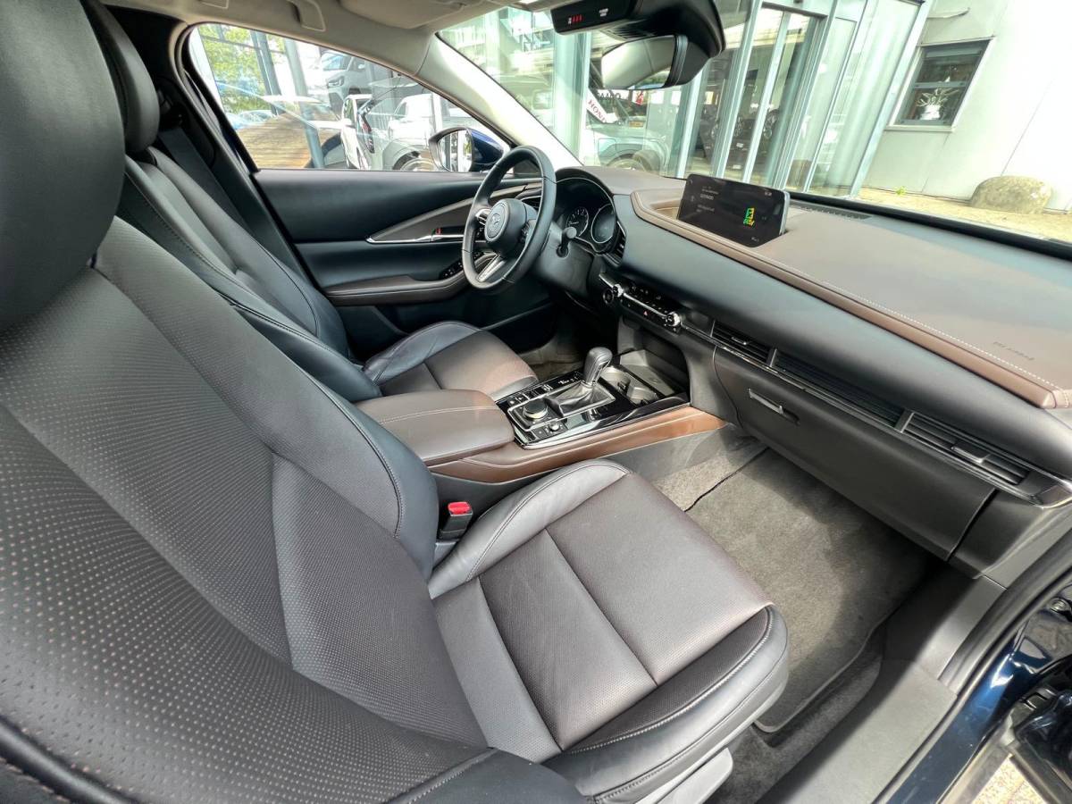 Mazda CX-30 Mazda CX-30 2.5 e-SkyActiv-G M Hybrid Takumi AUTOMAAT | LEDER | 360gr CAMERA | Bose AUDIO | MEEST LUXE UITVOERING | * 6JR GARANTIE |