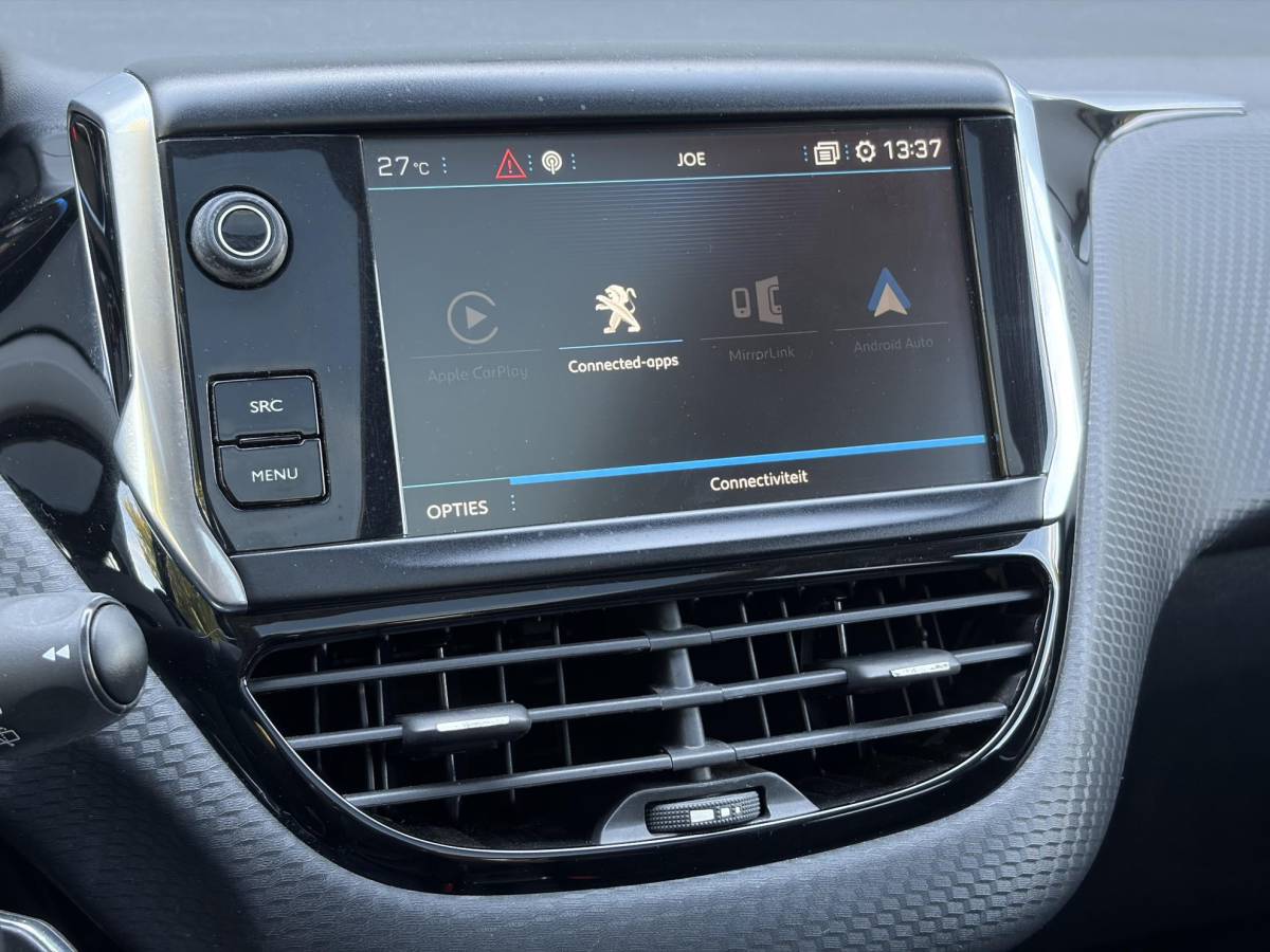 Peugeot 2008 Peugeot 2008 1.2 PureTech Allure ✓1e Eigenaar✓D-riem vv in 2025✓110pk✓Navi✓Pano✓Carplay✓Pdc V+A✓Lm velgen✓N.A.P✓Halfleder✓Clima✓Apk tot 10-2027