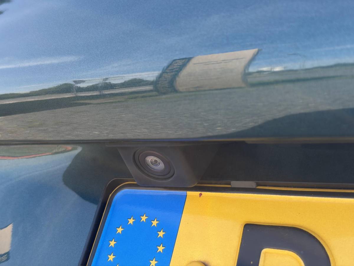 Peugeot 2008 Peugeot 2008 1.2 PureTech Allure ✓1e Eigenaar✓D-riem vv in 2025✓110pk✓Navi✓Pano✓Carplay✓Pdc V+A✓Lm velgen✓N.A.P✓Halfleder✓Clima✓Apk tot 10-2027