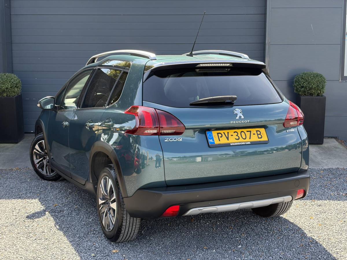 Peugeot 2008 Peugeot 2008 1.2 PureTech Allure ✓1e Eigenaar✓D-riem vv in 2025✓110pk✓Navi✓Pano✓Carplay✓Pdc V+A✓Lm velgen✓N.A.P✓Halfleder✓Clima✓Apk tot 10-2027