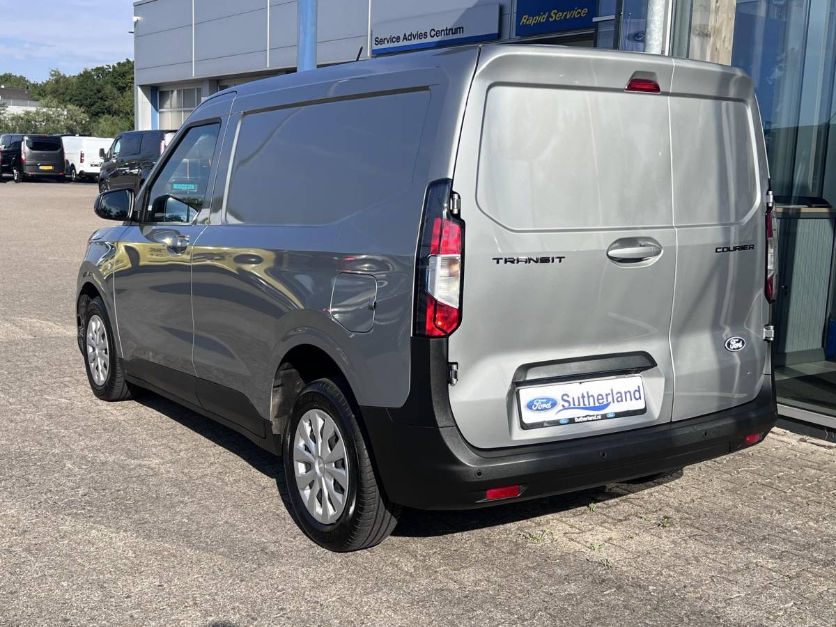 Ford Transit Courier Ford Transit Courier 1.0 EcoBoost Trend 125pk | Automaat | Adaptive cruise control | Achteruitrijcamera |  Navigatie