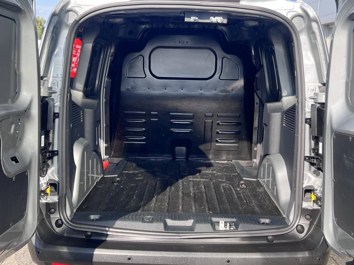 Ford Transit Courier Ford Transit Courier 1.0 EcoBoost Trend 125pk | Automaat | Adaptive cruise control | Achteruitrijcamera |  Navigatie