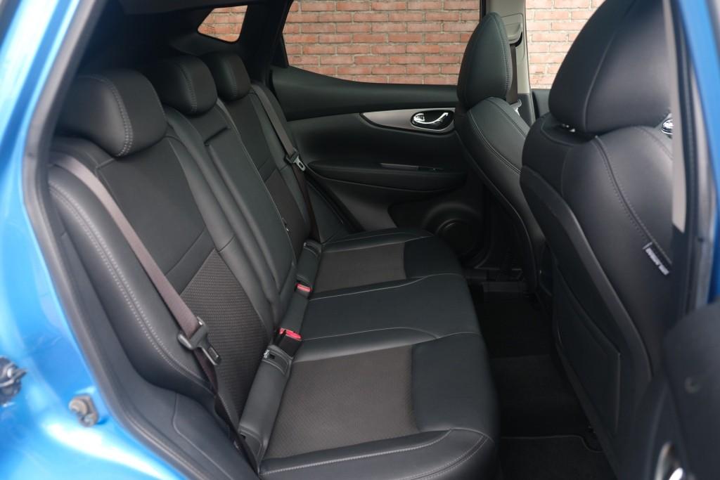 Nissan QASHQAI Nissan Qashqai 1.3 DIG-T 140pk Tekna | Navi | App Connect | Climate | Cruise | Panoramadak | 360° Camera | Keyless | Winter Pakket | Trekhaak