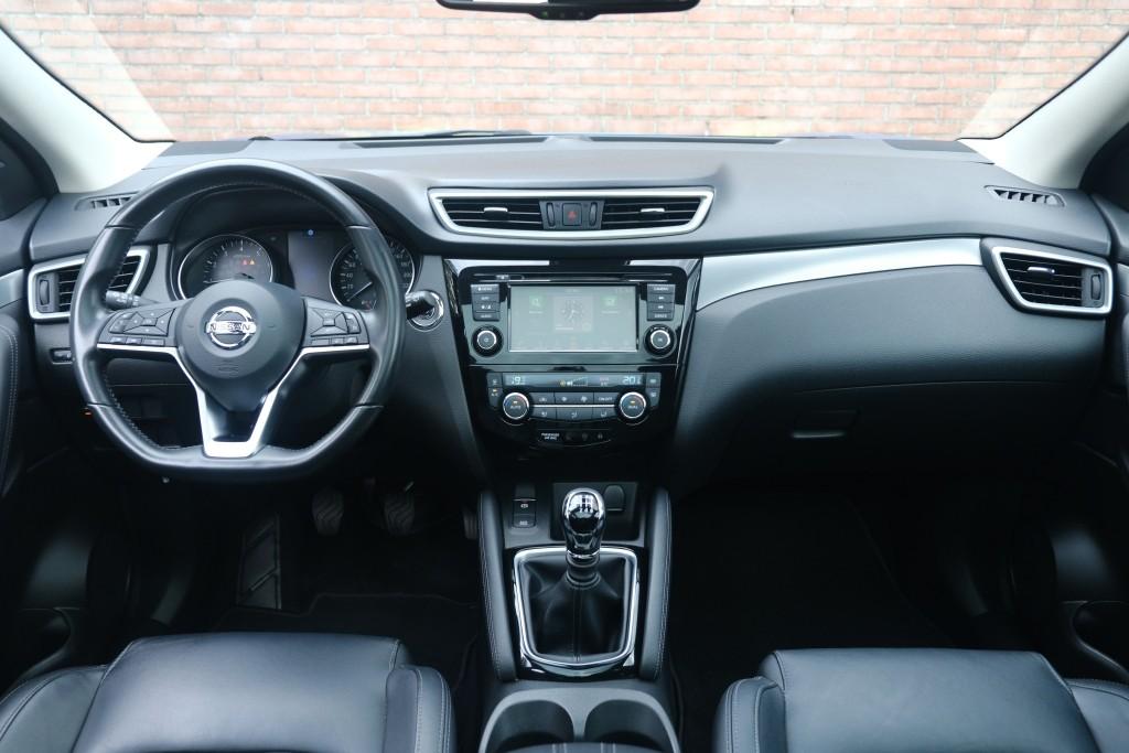 Nissan QASHQAI Nissan Qashqai 1.3 DIG-T 140pk Tekna | Navi | App Connect | Climate | Cruise | Panoramadak | 360° Camera | Keyless | Winter Pakket | Trekhaak