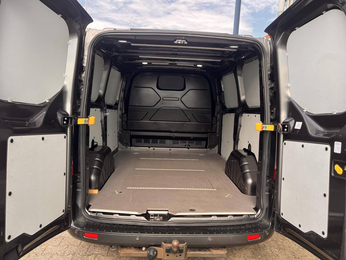 Ford Transit Custom Ford Transit Custom 320 2.0 TDCI L1H1 Sport Gesloten Bestelwagen | trekhaak | Navigatie.