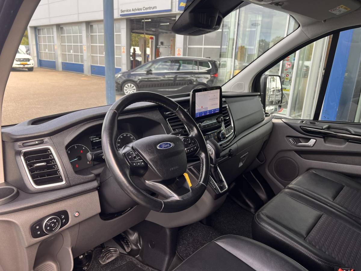 Ford Transit Custom Ford Transit Custom 320 2.0 TDCI L1H1 Sport Gesloten Bestelwagen | trekhaak | Navigatie.