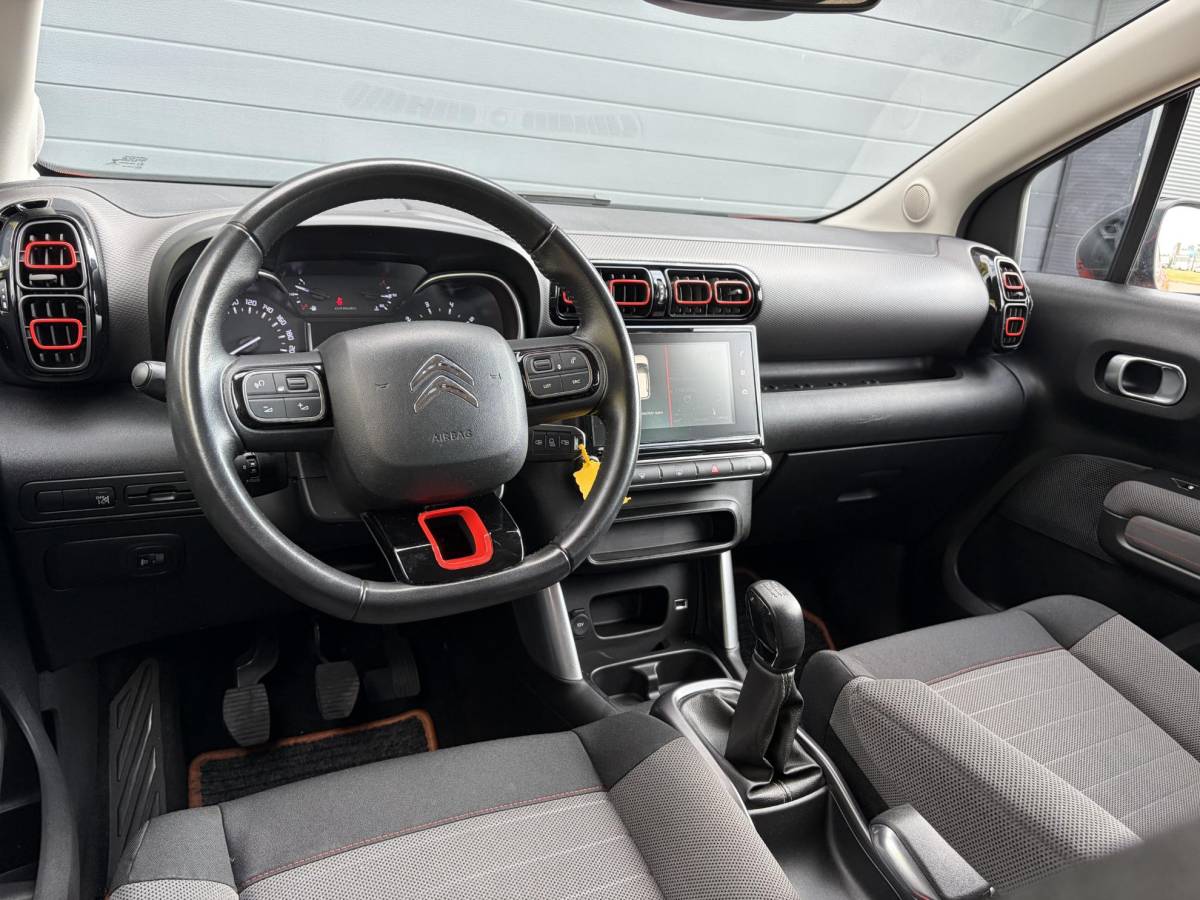 Citroën C3 Aircross Citroen C3 Aircross 1.2 PureTech S&S Feel ✓2e Eigenaar✓Trekhaak✓110pk✓Clima✓Cruise✓Lm velgen✓Pdc V+A✓N.A.P✓Rijstrooksensor✓Apk tot 08-2027
