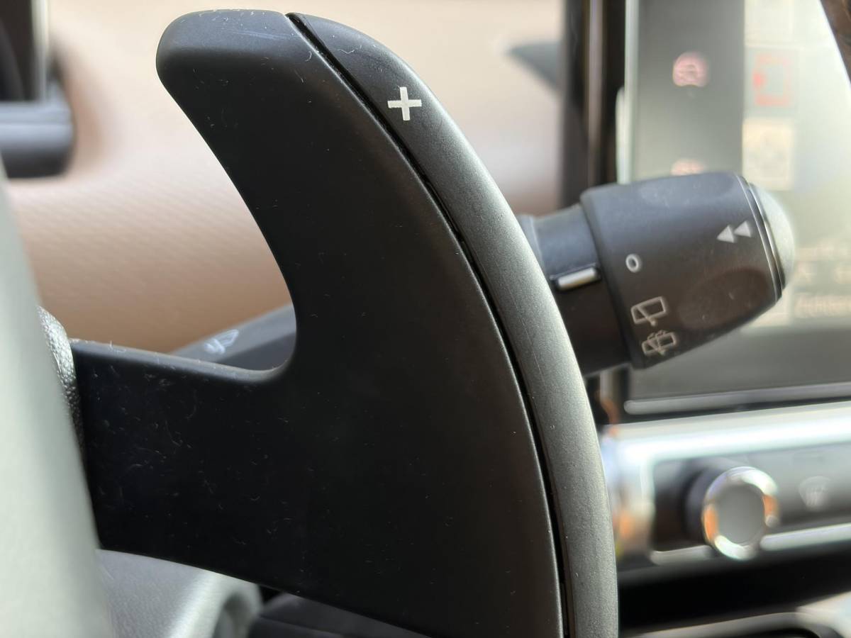 Citroën C4 Cactus Citroen C4 Cactus 1.2 PureTech Feel ✓D-riem vv in 06-2025✓Navi✓Carplay✓Clima✓Cruise✓Pdc✓Automaat✓N.A.P✓Apk tot 06-2027