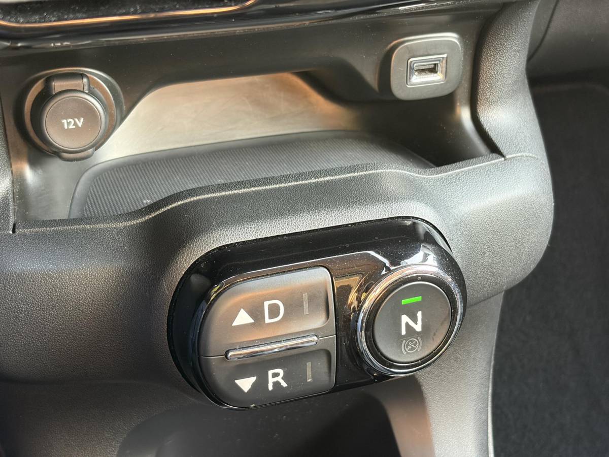 Citroën C4 Cactus Citroen C4 Cactus 1.2 PureTech Feel ✓D-riem vv in 06-2025✓Navi✓Carplay✓Clima✓Cruise✓Pdc✓Automaat✓N.A.P✓Apk tot 06-2027