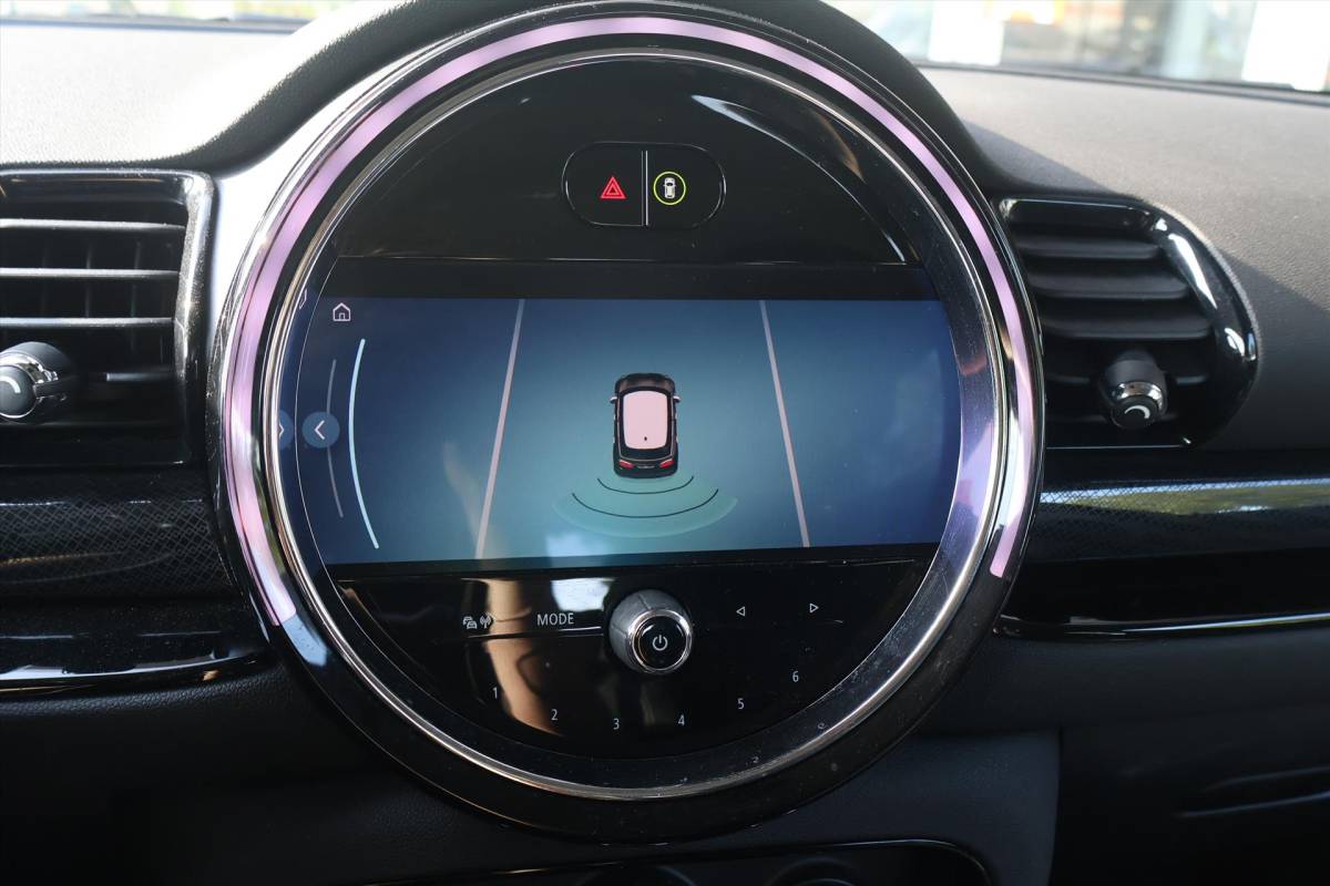 MINI Clubman Mini Mini Clubman (f54) 1.5 Business Edition AUT | Navigatie | Cruise | Climate | Carplay | LED |