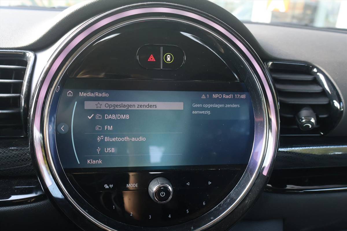 MINI Clubman Mini Mini Clubman (f54) 1.5 Business Edition AUT | Navigatie | Cruise | Climate | Carplay | LED |