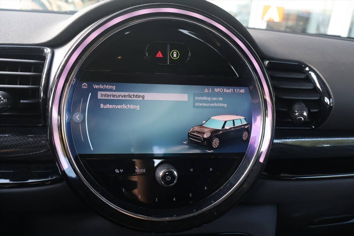 MINI Clubman Mini Mini Clubman (f54) 1.5 Business Edition AUT | Navigatie | Cruise | Climate | Carplay | LED |