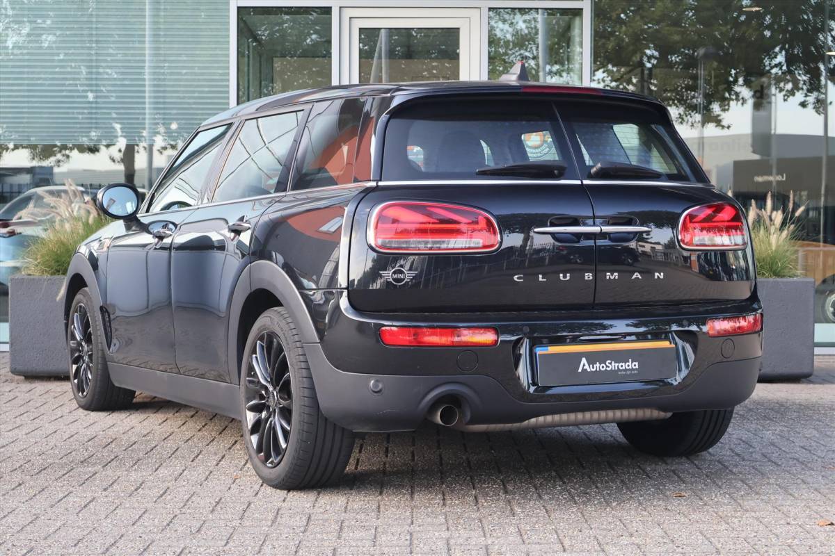 MINI Clubman Mini Mini Clubman (f54) 1.5 Business Edition AUT | Navigatie | Cruise | Climate | Carplay | LED |