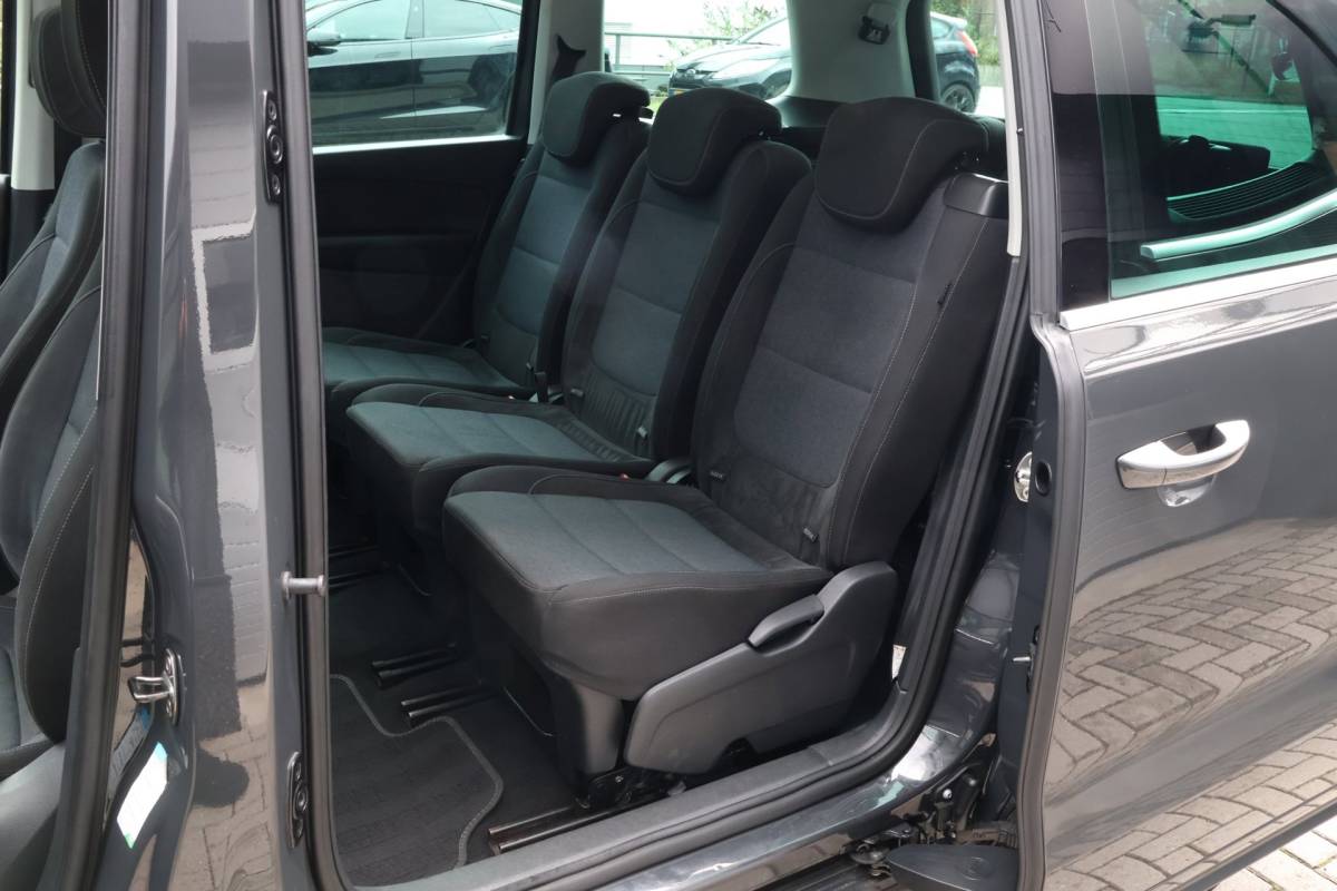 Volkswagen Sharan Volkswagen Sharan 1.4 TSI Highline 7p. | Panoramadak | Stoelverwarming | Elec. Deuren!