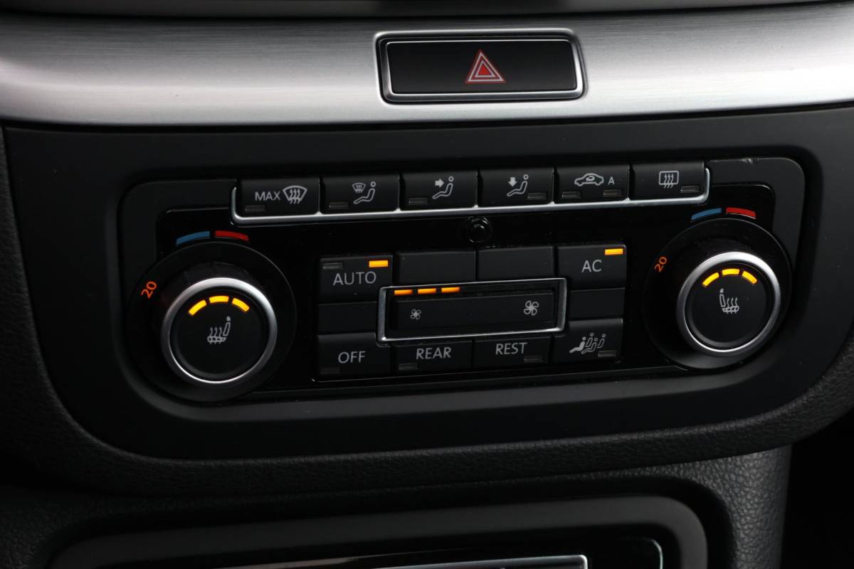 Volkswagen Sharan Volkswagen Sharan 1.4 TSI Highline 7p. | Panoramadak | Stoelverwarming | Elec. Deuren!