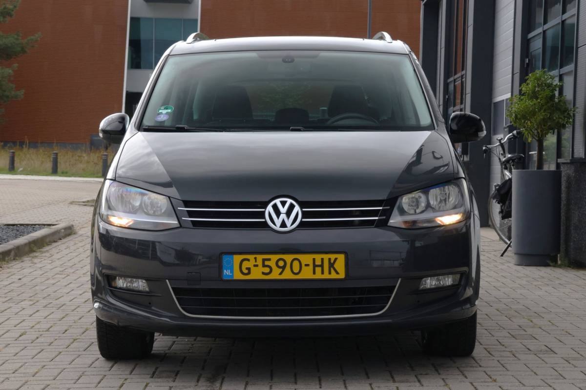 Volkswagen Sharan Volkswagen Sharan 1.4 TSI Highline 7p. | Panoramadak | Stoelverwarming | Elec. Deuren!