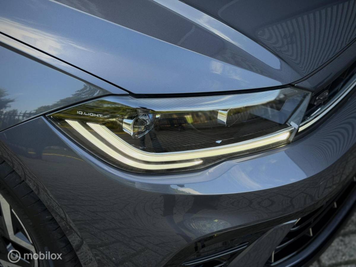 Volkswagen Polo Volkswagen Polo 1.0 TSI R-Line. BTW, Camera, DSG, IQ, Clima, Stoelvwr, ACC,