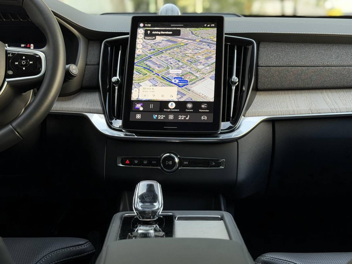 Volvo XC90 Volvo XC90 2.0 T8 Plug-in hybrid AWD Ultra Dark |Full Option|Pano|B&W|Massage/Ventilatie|Luchtvering|Trekhaak