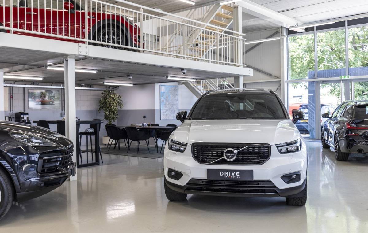 Volvo XC90 Volvo XC90 2.0 T8 Plug-in hybrid AWD Ultra Dark |Full Option|Pano|B&W|Massage/Ventilatie|Luchtvering|Trekhaak