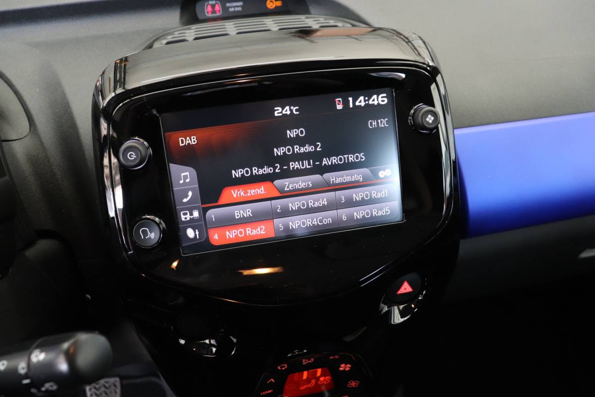Citroën C1 Citroën C1 1.0 VTi Shine. Scherm voor Apple Carplay/Android Auto.