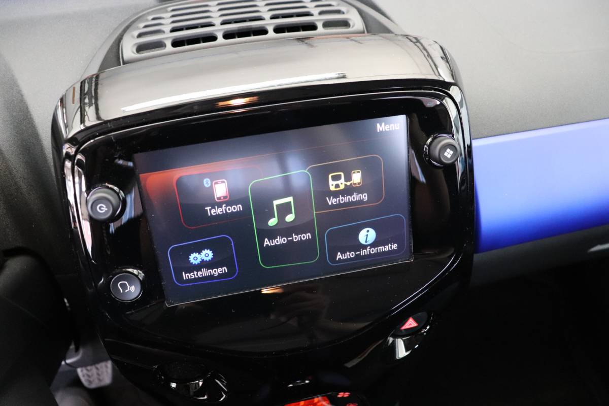 Citroën C1 Citroën C1 1.0 VTi Shine. Scherm voor Apple Carplay/Android Auto.
