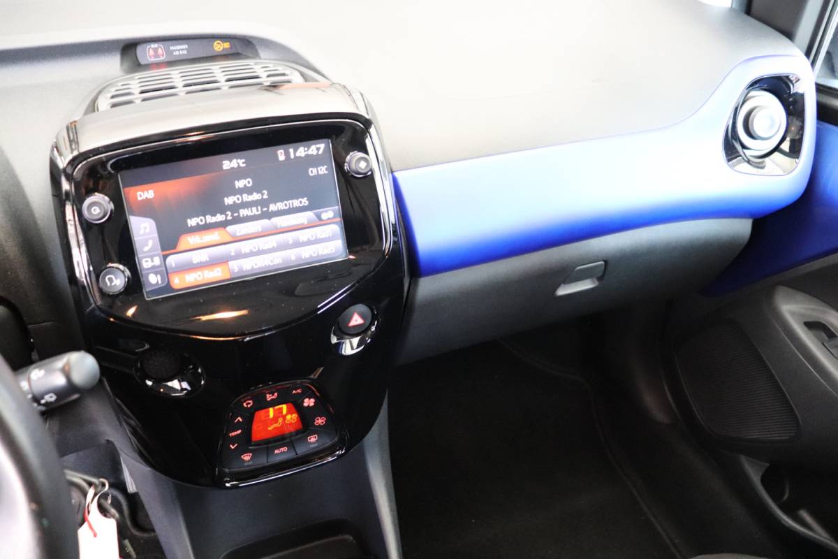 Citroën C1 Citroën C1 1.0 VTi Shine. Scherm voor Apple Carplay/Android Auto.